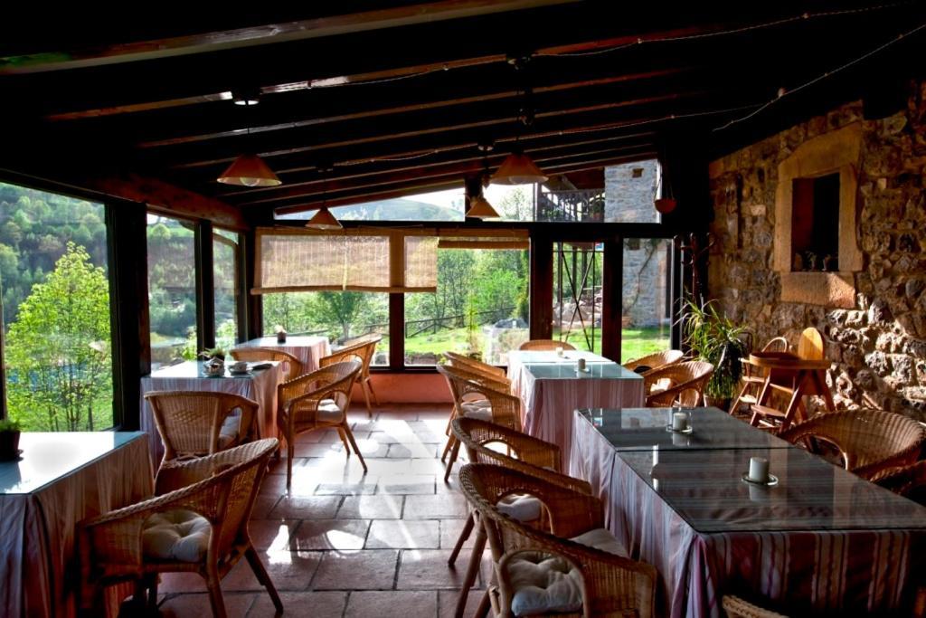 La Casona De Con Pension Mestas De Con Buitenkant foto